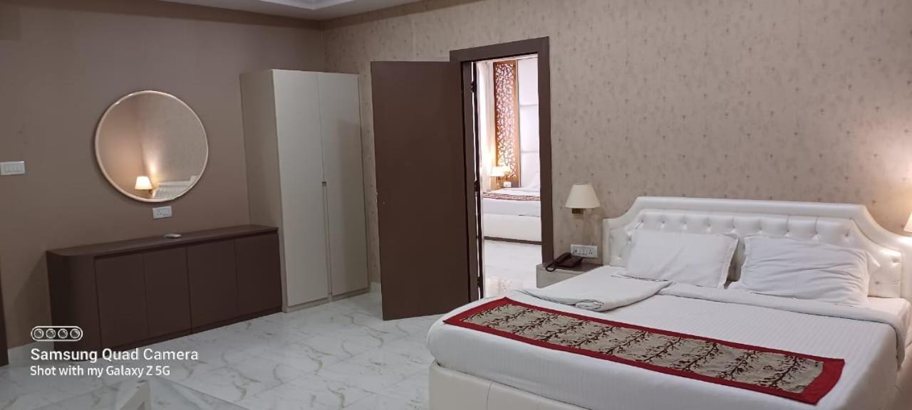 Ymca Seacom Inn 콜카타 외부 사진